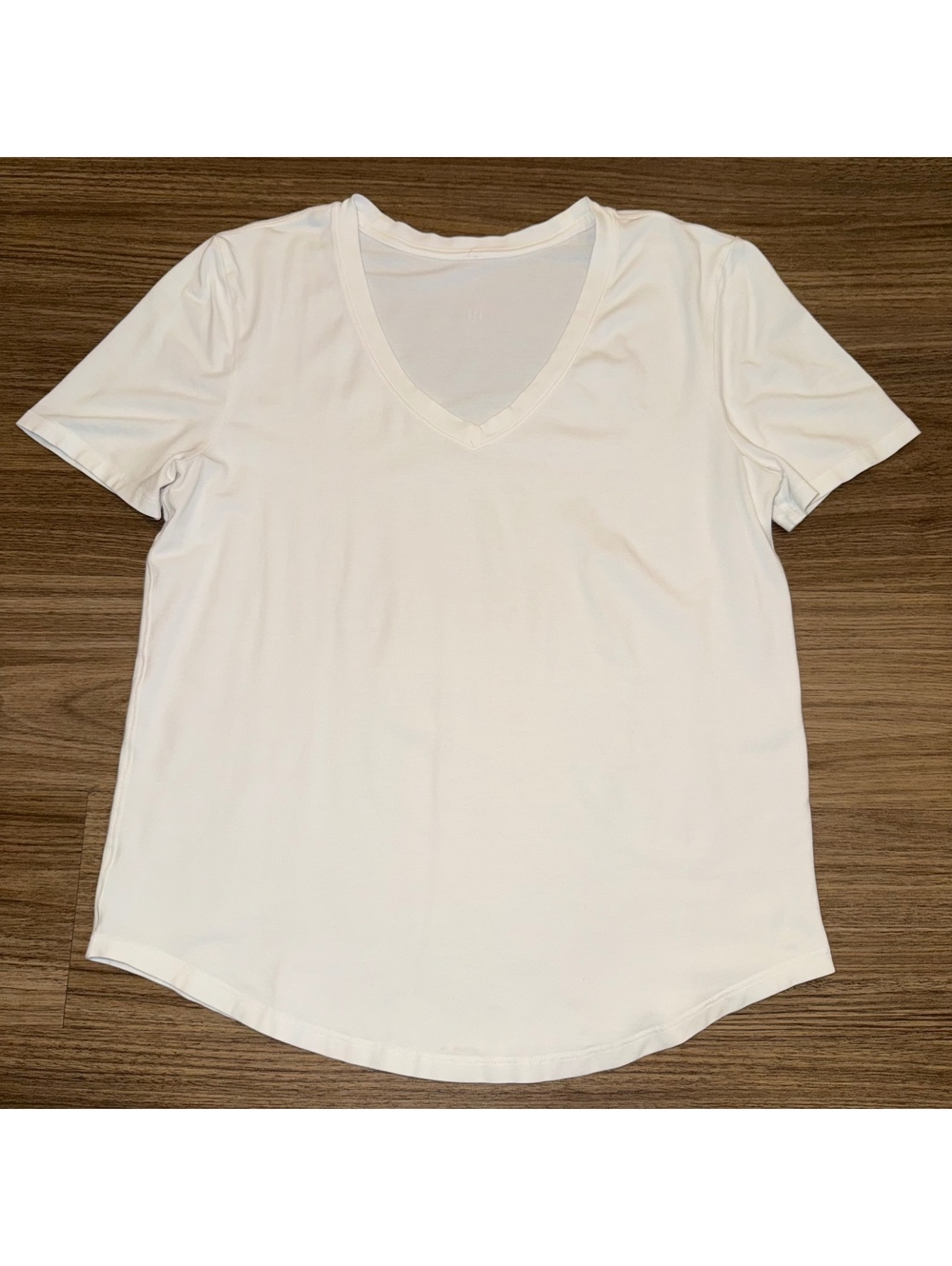 ululemon Love V-Neck T-Shirt White Womens Short Sleeve Curved Hem #4657